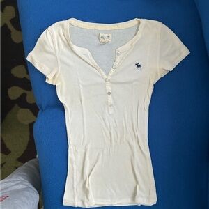 Abercrombie & Fitch Cream Short Sleeve Tee